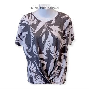 Tryst Foliage Tee